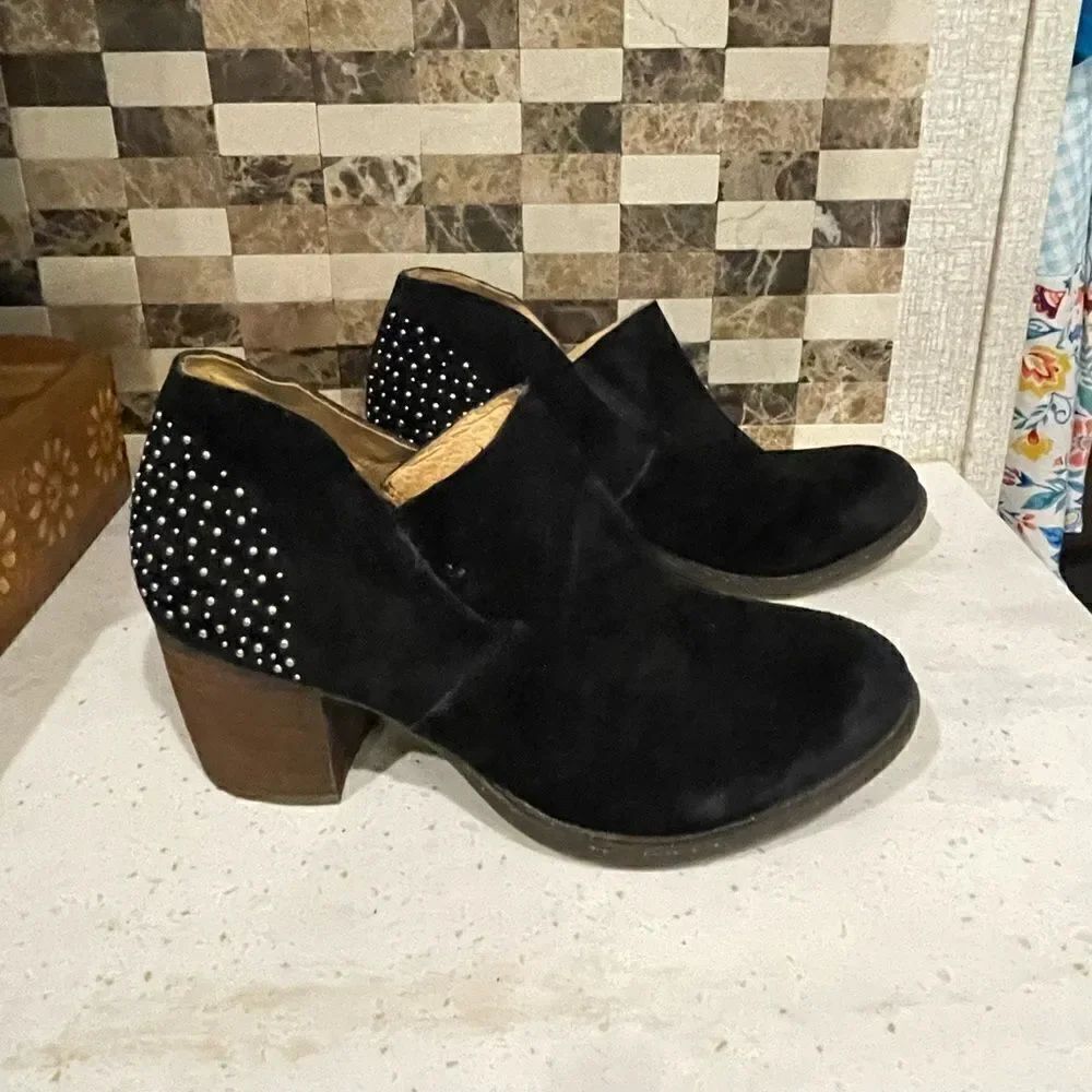 Naya Booties